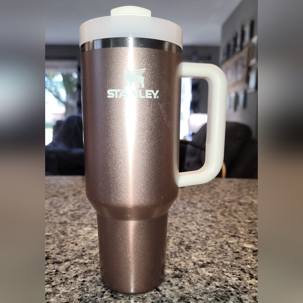 Stanley Rose Quartz glow tumbler 40 oz.